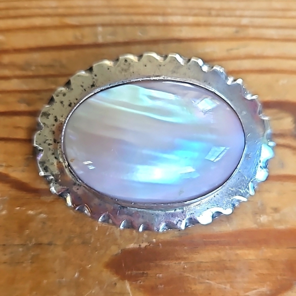 Vintage Nakai Sterling Silver & Mother of Pearl Brooch Pin Pendant
